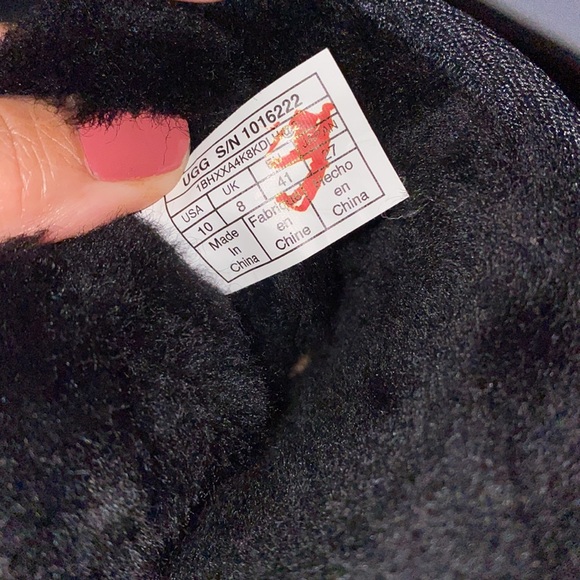 Women’s UGG CLASSIC MINI II BOOTS BLACK - Picture 9 of 13